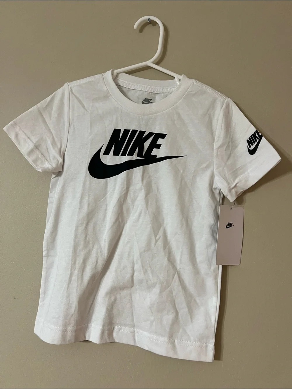 Nike unisex Futura Evergreen Short-Sleeve T-Shirt in white